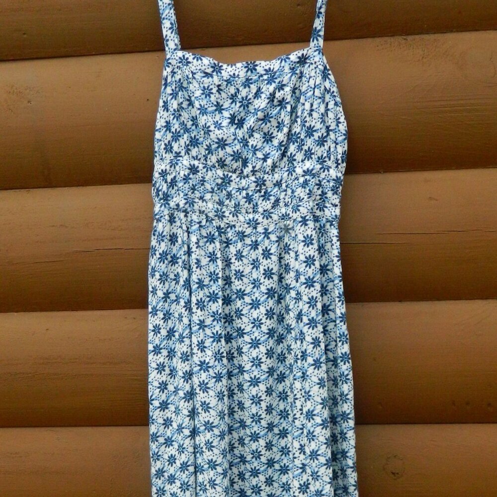 Aeropostale boho Blue and White Maxi Dress Size Small - Open Back with Ties